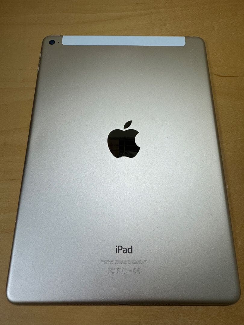 iPad本体 iPad Air2 Wi-Fi + Cellular 16GB