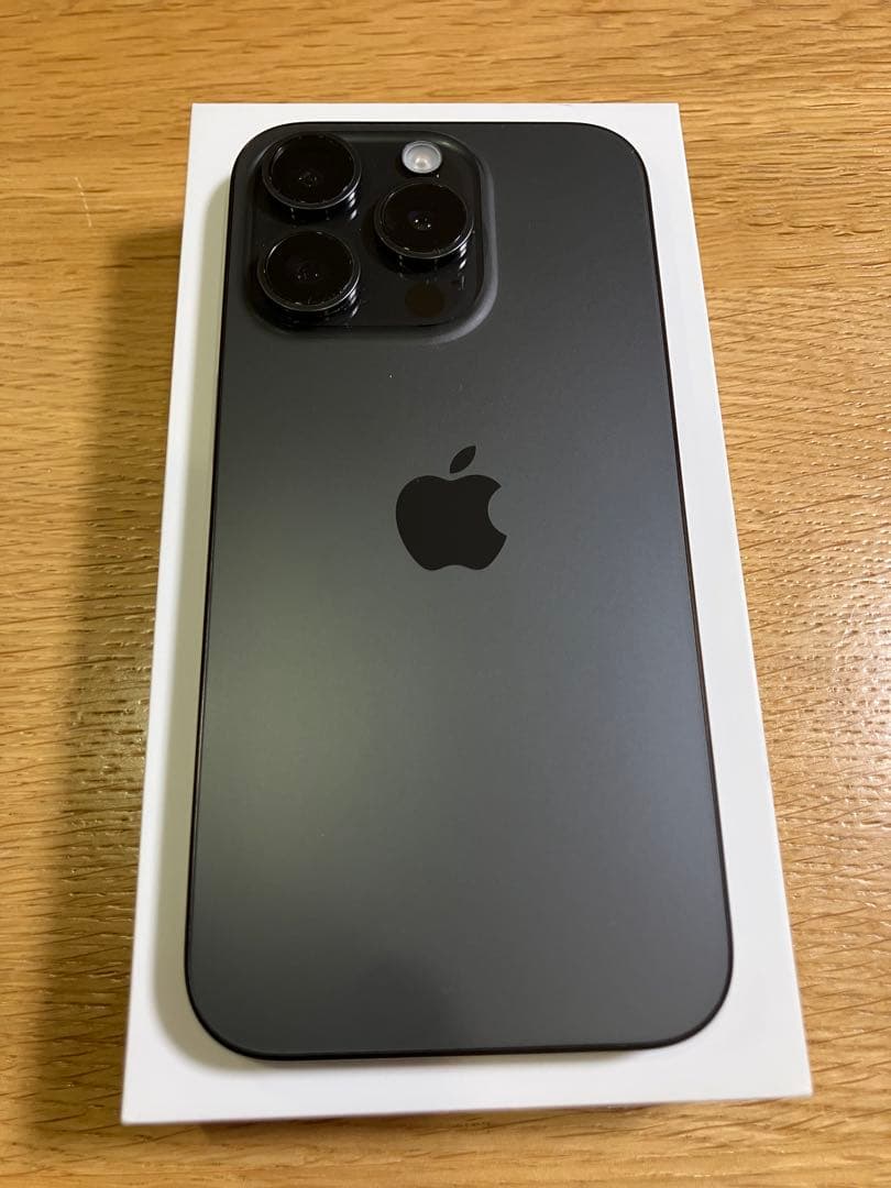 iPhone 15 Pro 128GB ブラックチタニウム SIMフリー