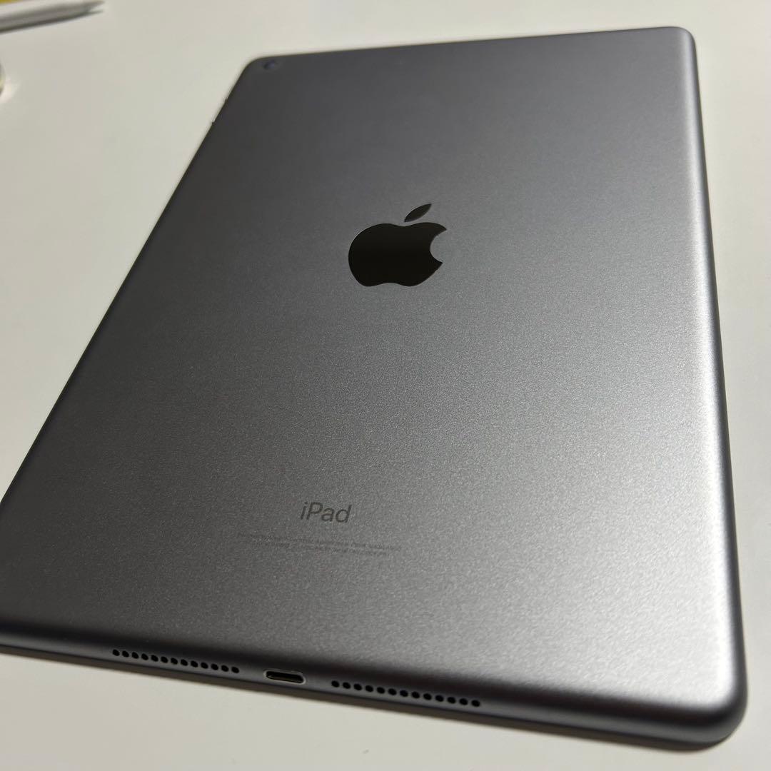 iPad (第6世代) Wi-Fi モデル 32GB/スペースグレイ