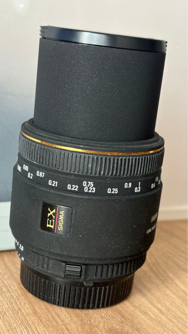 SIGMA 50mm F2.8 EX DG Macro レンズ
