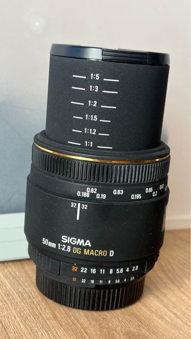 SIGMA 50mm F2.8 EX DG Macro レンズ