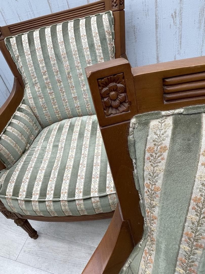 ロココ調 リビングチェア 肘掛け 彫刻 2脚 まとめて 布張り 一人掛け ソファ