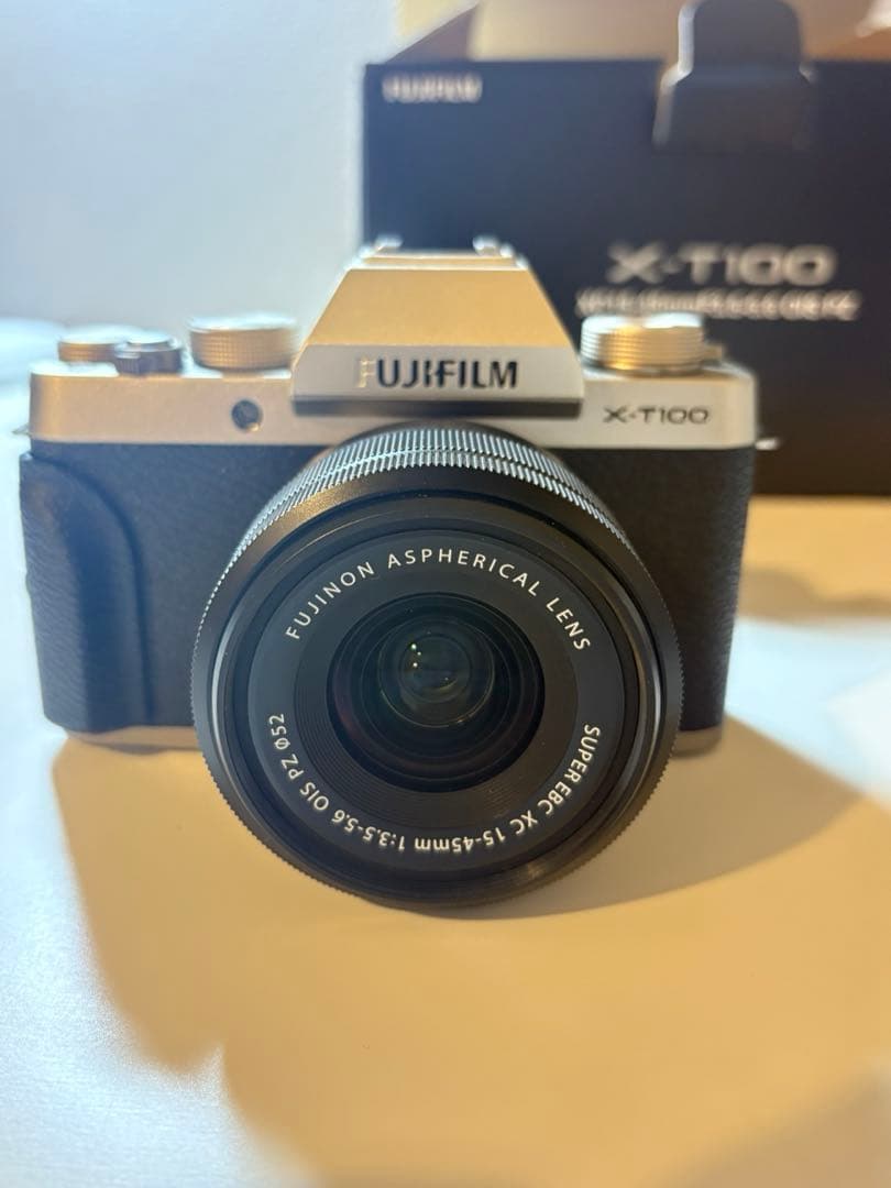 FUJIFILM X-T100 XC15-45mm F3.5-5.6レンズ付き