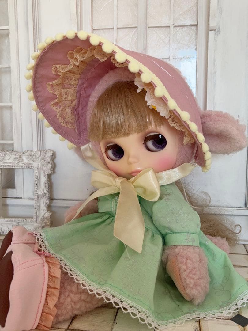 ブライスアウトフィット　着ぐるみ　ひつじ（くすみピンク）