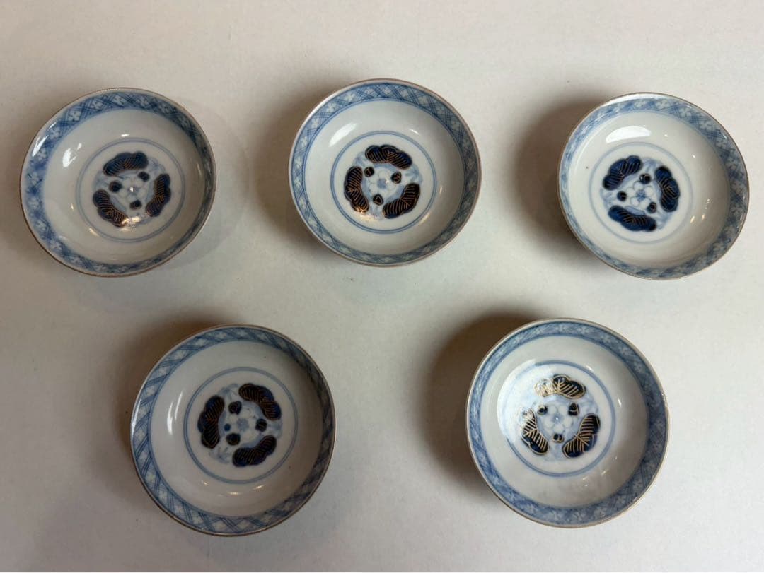 有田焼き　古伊万里　赤茶碗　色絵　5つ　NO.01