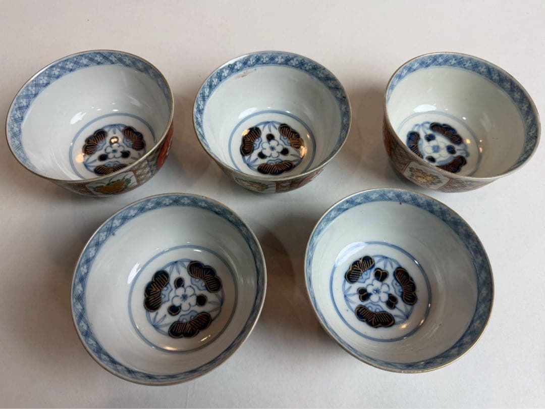 有田焼き　古伊万里　赤茶碗　色絵　5つ　NO.01