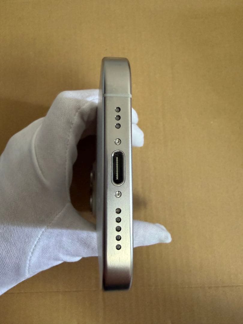 Apple iPhone 15 Pro ホワイトチタニウム 本体 箱付き