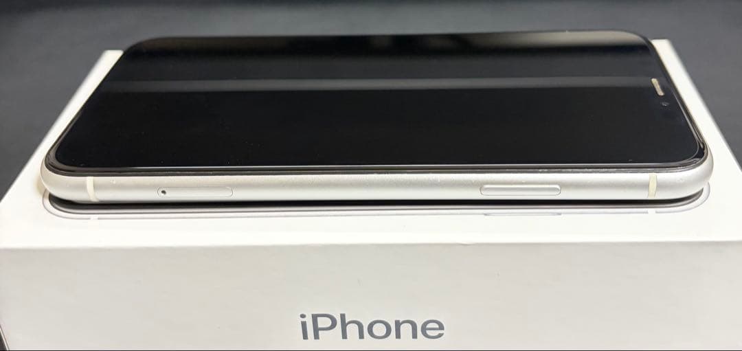 iPhone XR 128GB SIMフリー 純正イヤホン付 美品