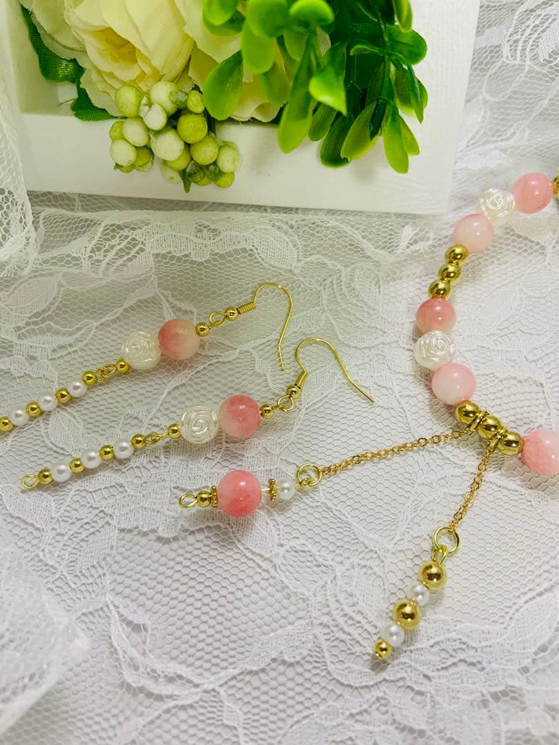 天然石翡翠ピンク♡ピアス＆ブレスレット