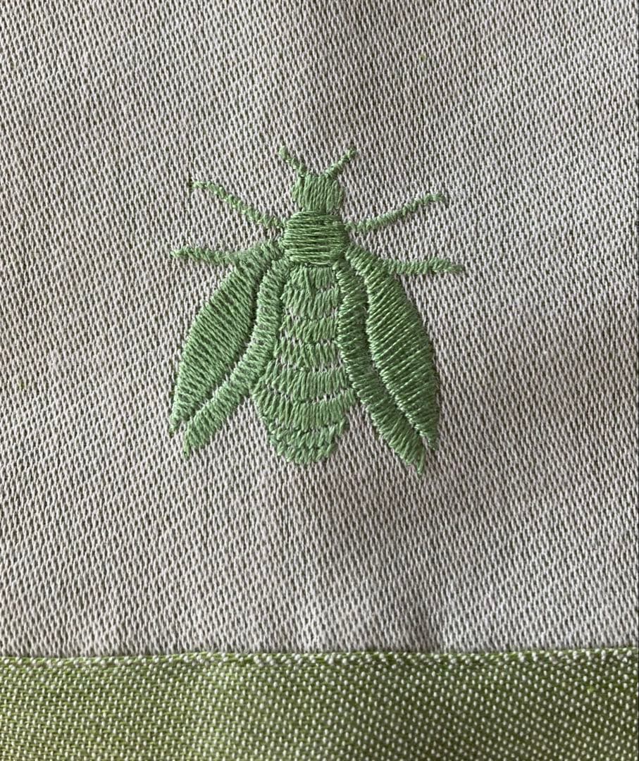イタリア製テーブルナプキン8枚セット　刺繍入り　未使用品