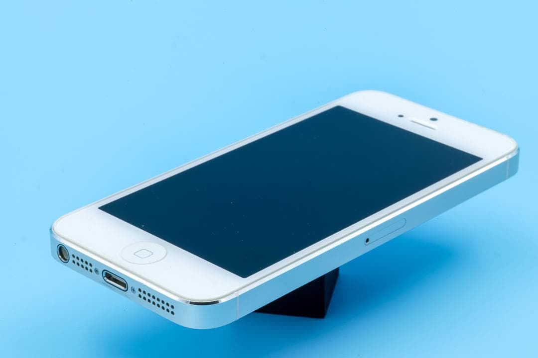 iPhone 5 ホワイト 32GB