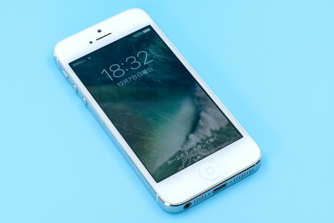 iPhone 5 ホワイト 32GB
