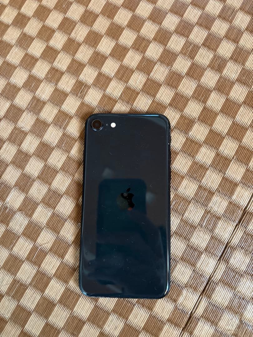 Apple iPhone SE2/64GB/SIMフリー/バッテリー76%