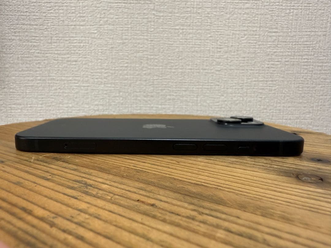 Apple iPhone 15 ブラック 128GB 初期化済み