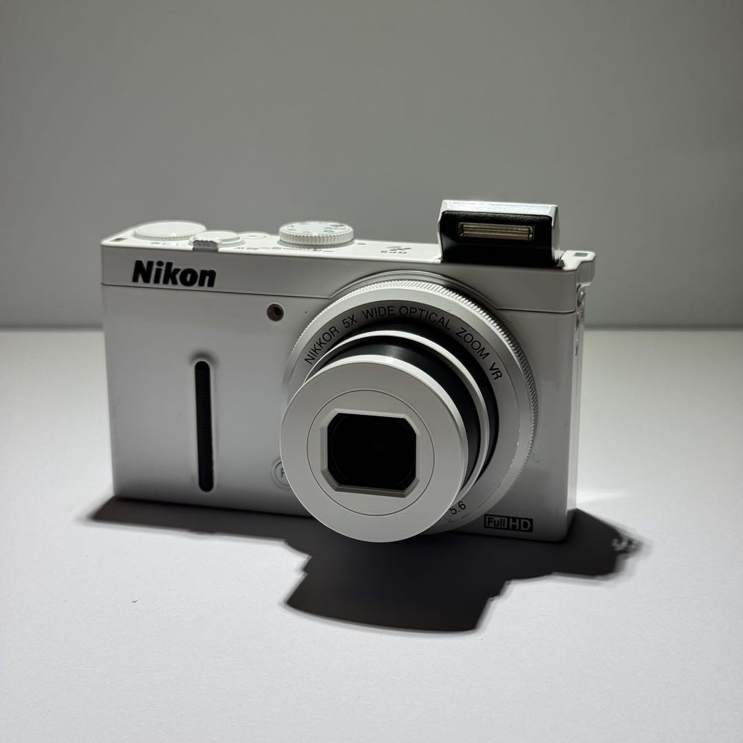 Nikon Coolpix P330 ホワイト