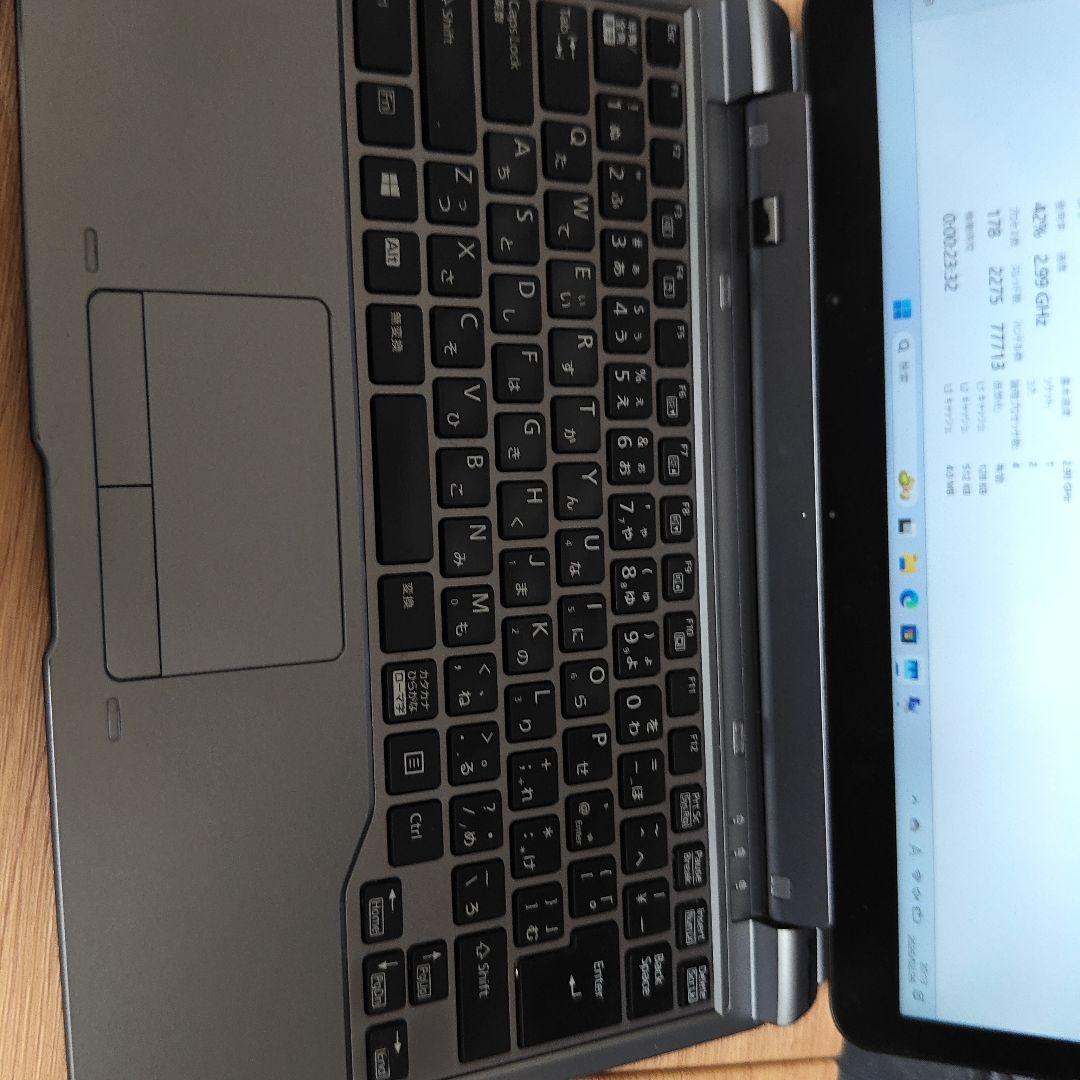 Q737 タブレットノートPC