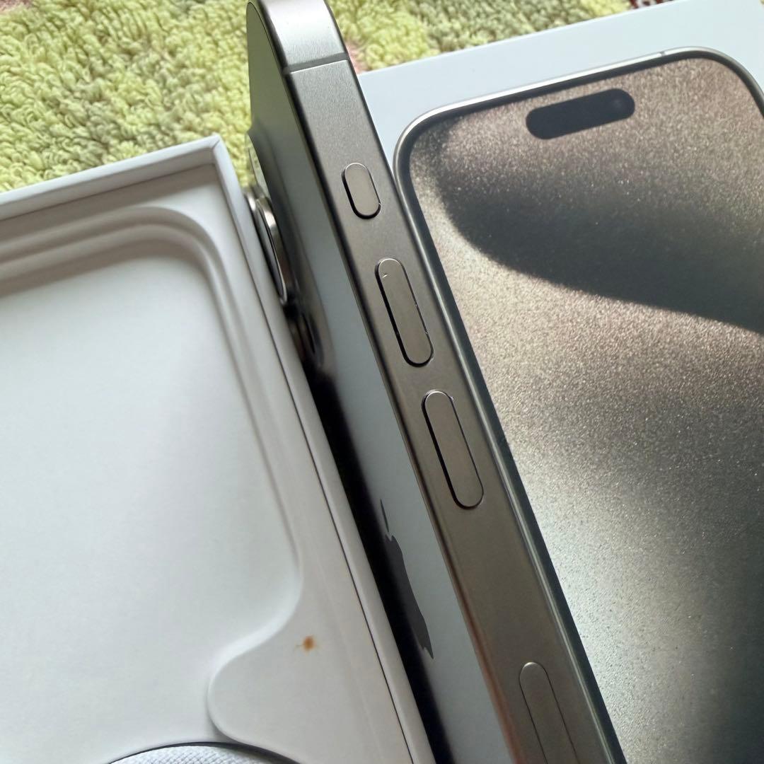 Apple iPhone15pro 128GB ナチュラルチタニウム