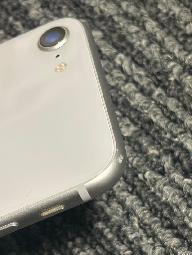 iPhone8 ホワイト　64GB