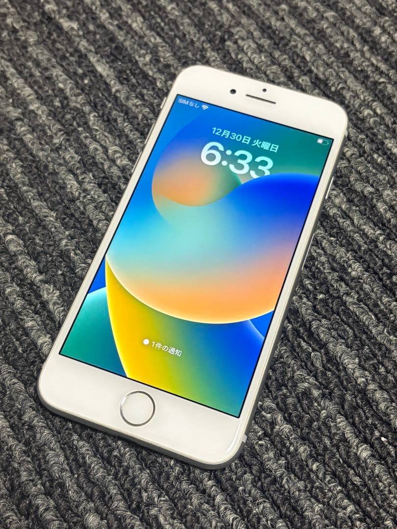 iPhone8 ホワイト　64GB