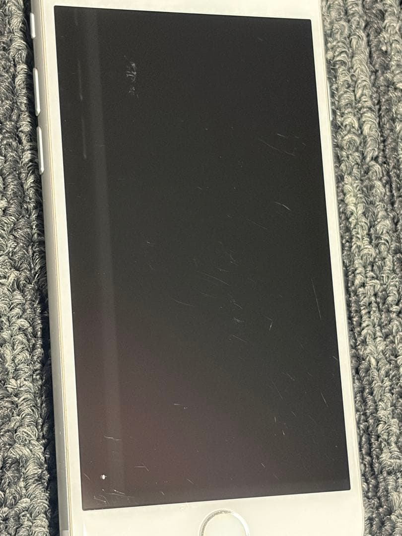 iPhone8 ホワイト　64GB