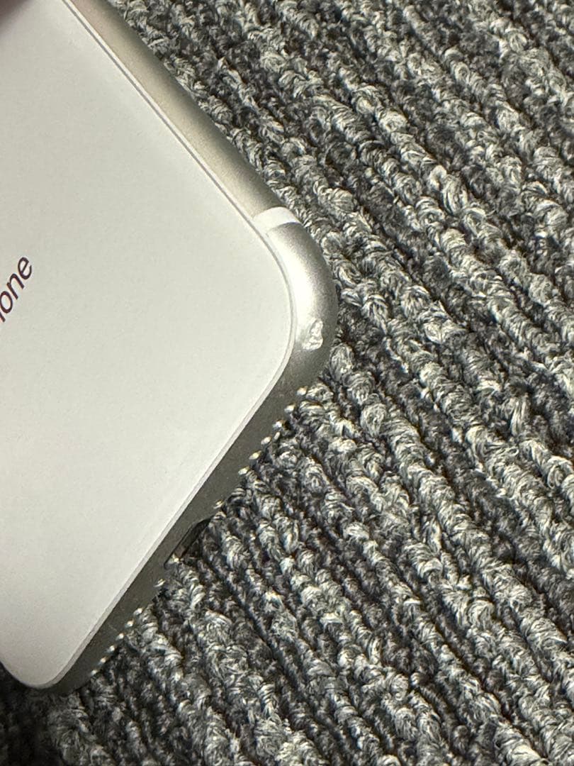 iPhone8 ホワイト　64GB