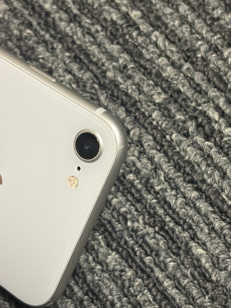 iPhone8 ホワイト　64GB