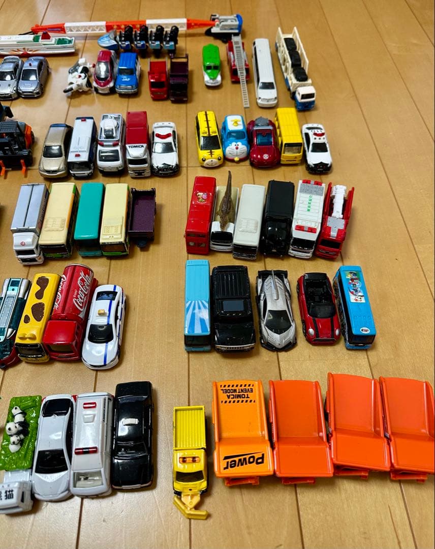 【値下げ】トミカ 100台　まとめ売り