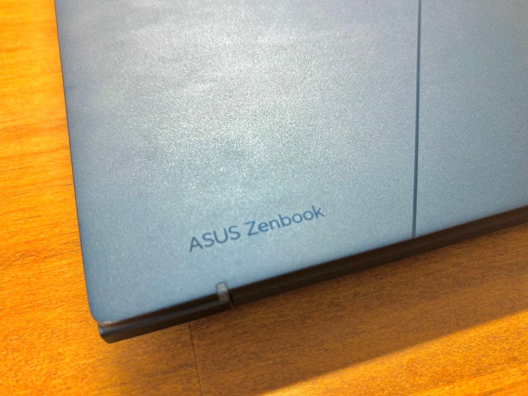 【美品】ASUS Zenbook 14 UX3405MA core ultra7
