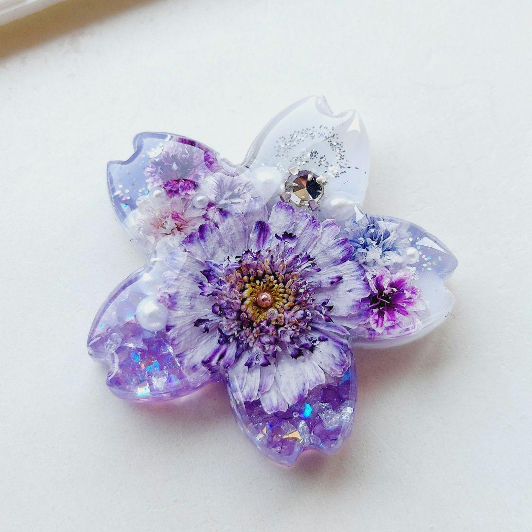 【1750】レジン　マトリカリア　ヘアゴム　ポニーフック　ブロ―チ　ハンドメイド