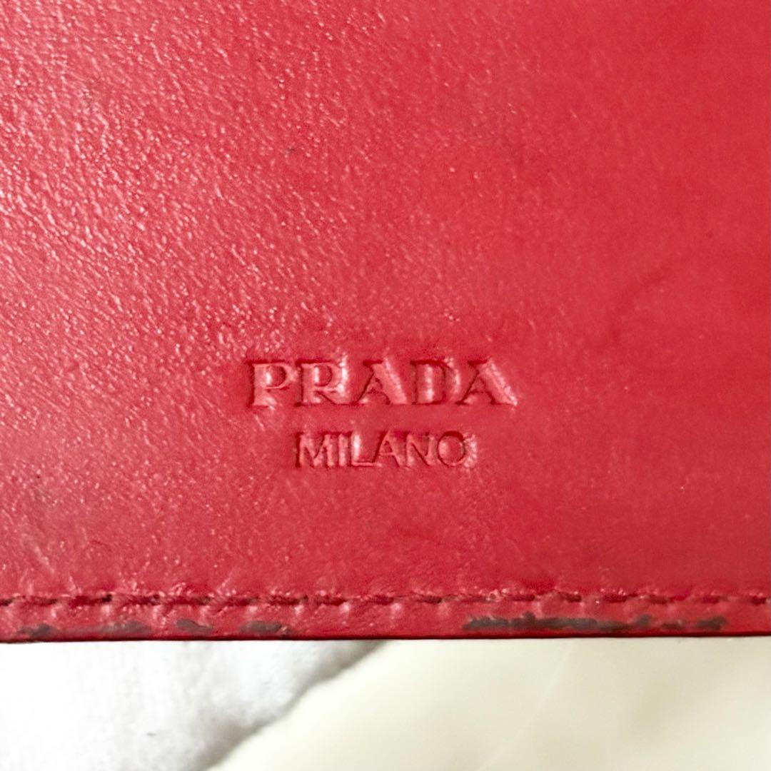 【美品】 PRADA レザー サフィアーノ iPhoneケース カードケース 赤