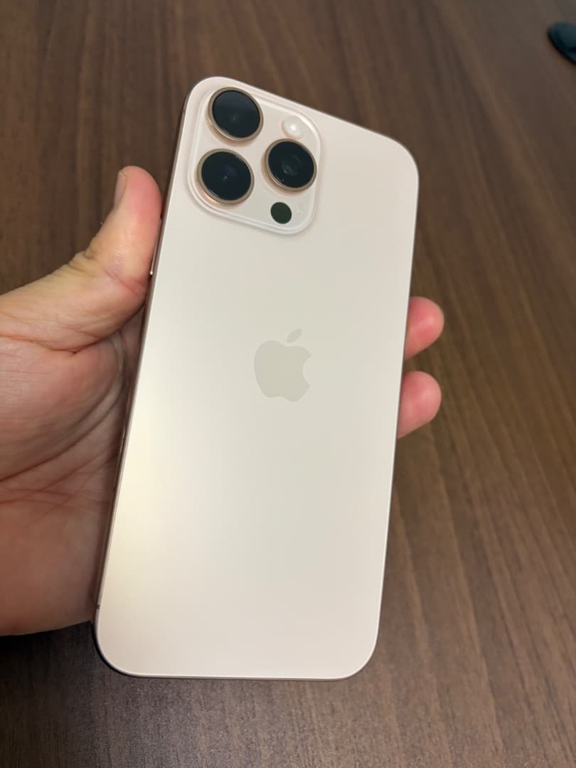 iPhone16proMax 256GB SIMフリー デザートチタニウム