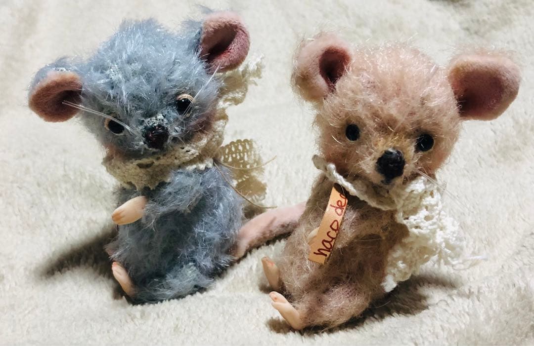 hacodeco様 ねずみ　ピンクねずみ　作家　※ 指１本破損あり