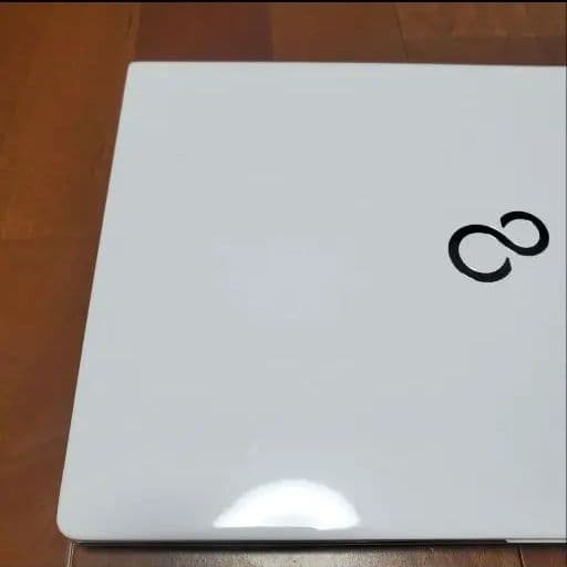 富士通 LIFEBOOK SH75/B1 Core i5 7th Gen