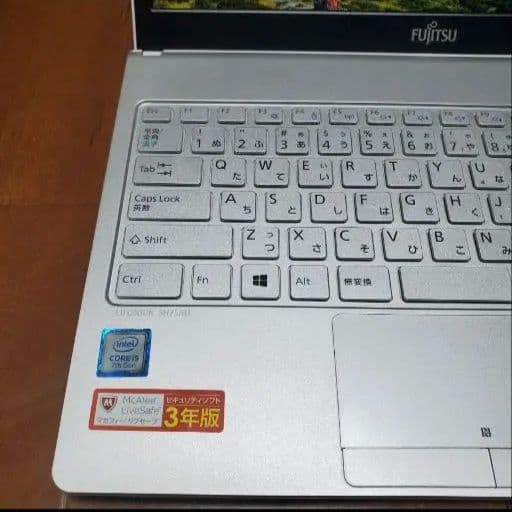 富士通 LIFEBOOK SH75/B1 Core i5 7th Gen