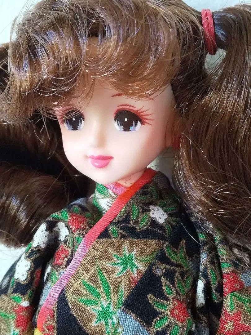 ♥箱無し・新品♥　リカちゃんキャッスルマリーン　着物マリーン黒蝶ピンクシャドー