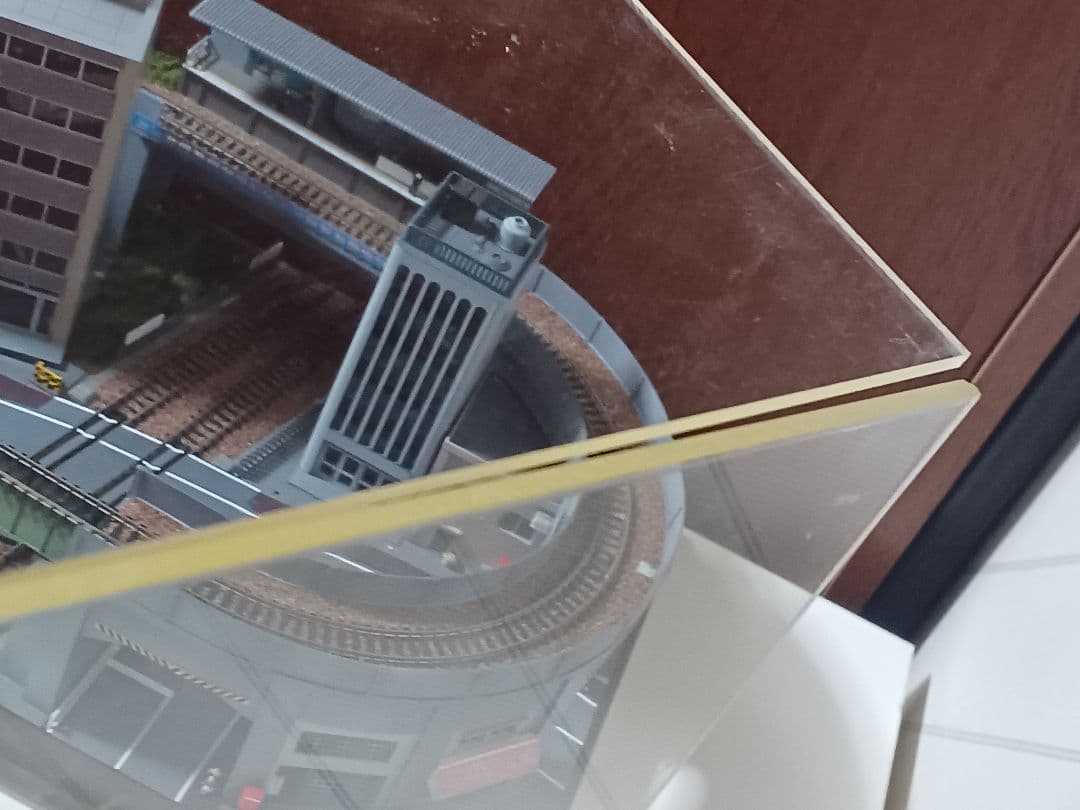 Nゲージ　走行可能・照明付きジオラマ(アクリルカバー付き)