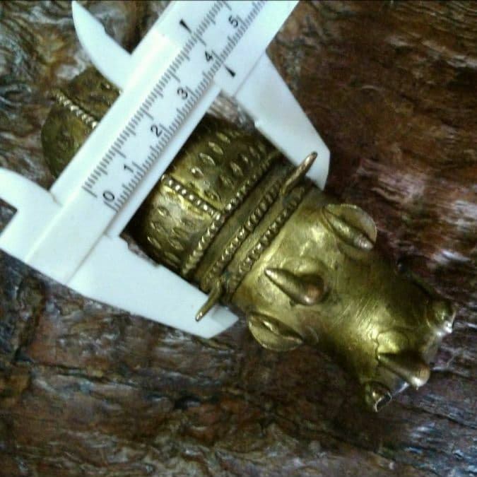 アフリカ　トーゴ共和国　新品　ハンドメイド真鍮　アニマル　サイ