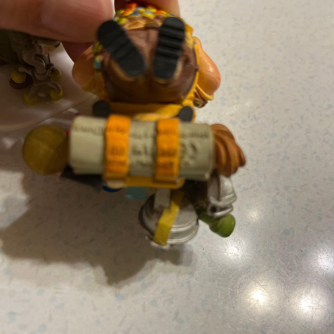 カールじいさんの空とぶ家カール・フレドリクセン・ラッセル・ダグ フィギュアセット