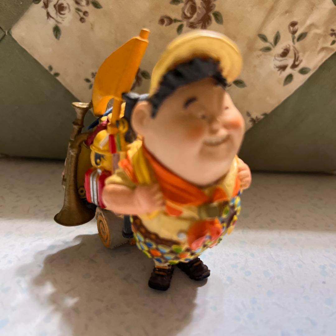 カールじいさんの空とぶ家カール・フレドリクセン・ラッセル・ダグ フィギュアセット