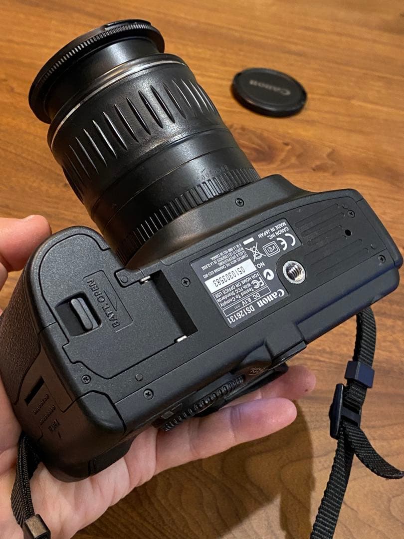 Canon EOS 30D デジタル一眼レフカメラ　比較的綺麗　動作品