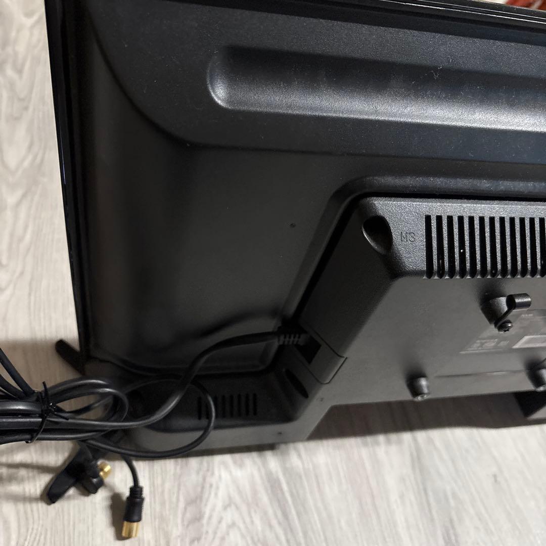 Qriom24型Vハイビジョン液晶テレビQRC-24W2K