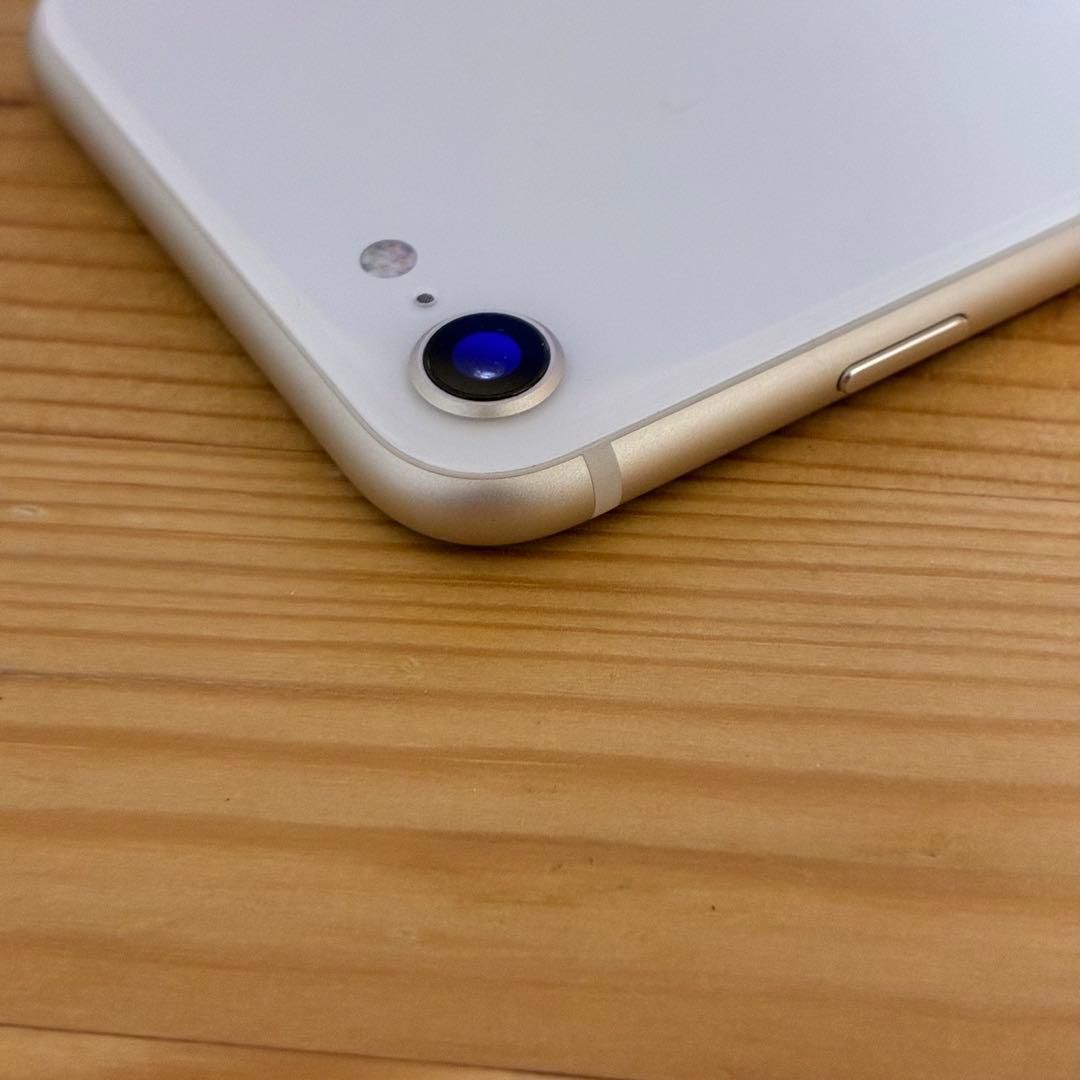 yy17280D バッテリー新品　iPhoneSE第3世代64GB S