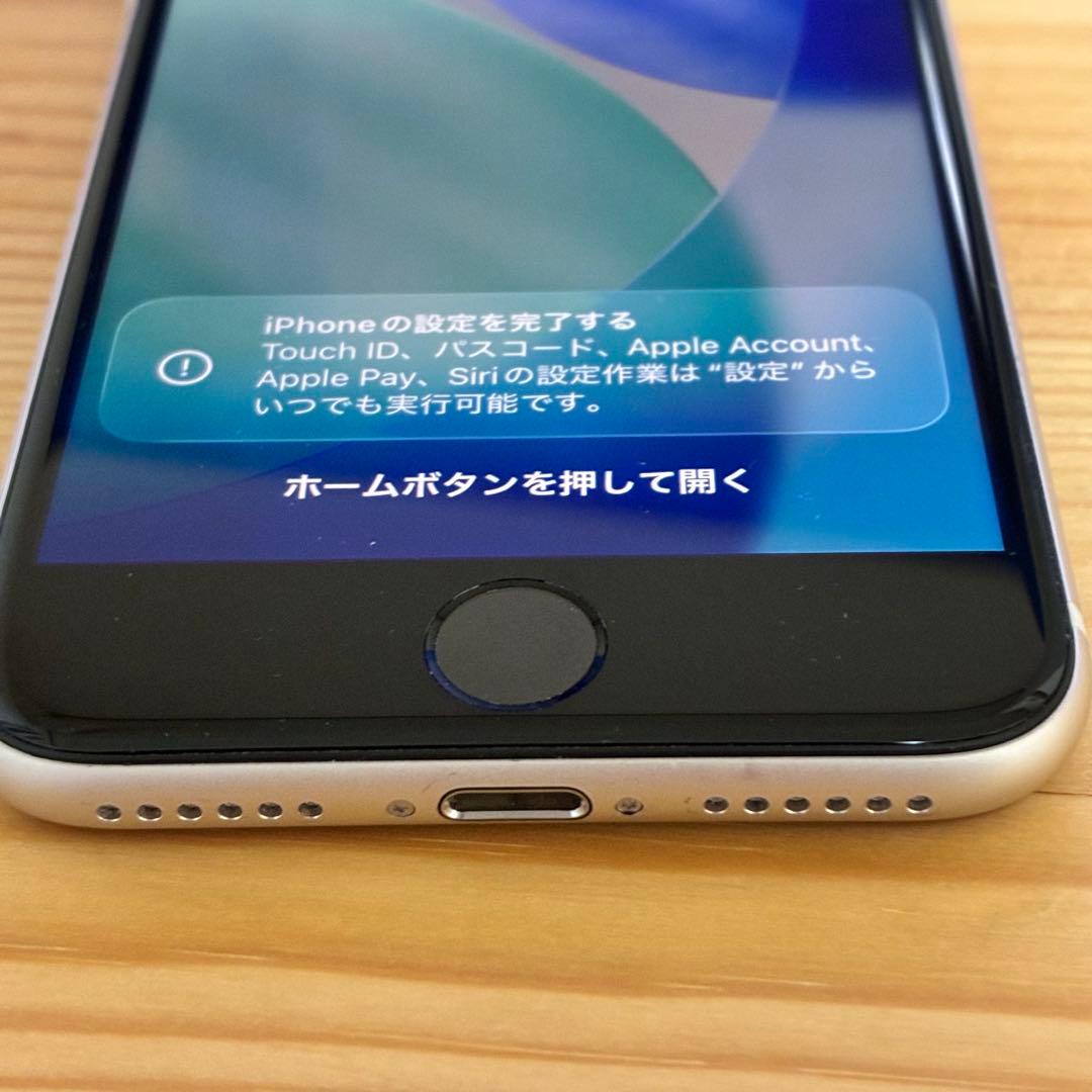 yy17280D バッテリー新品　iPhoneSE第3世代64GB S