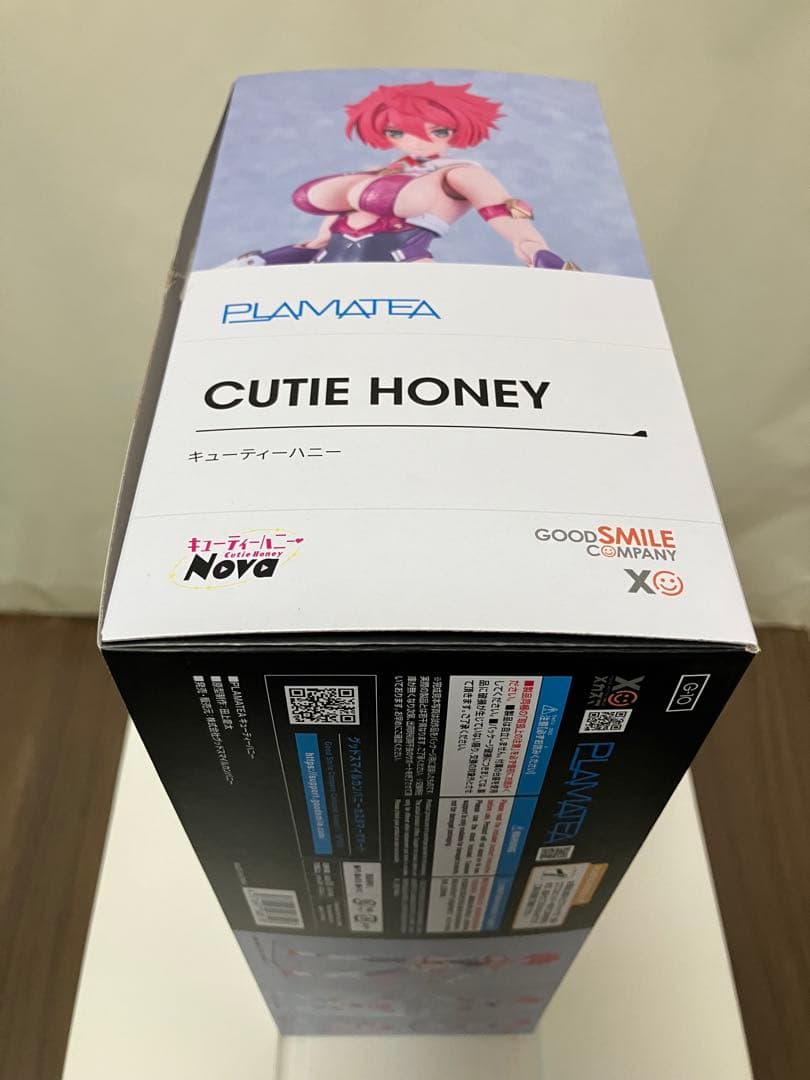 外箱開封/PLAMATEA キューティーハニー Nova 『キューティーハニー』