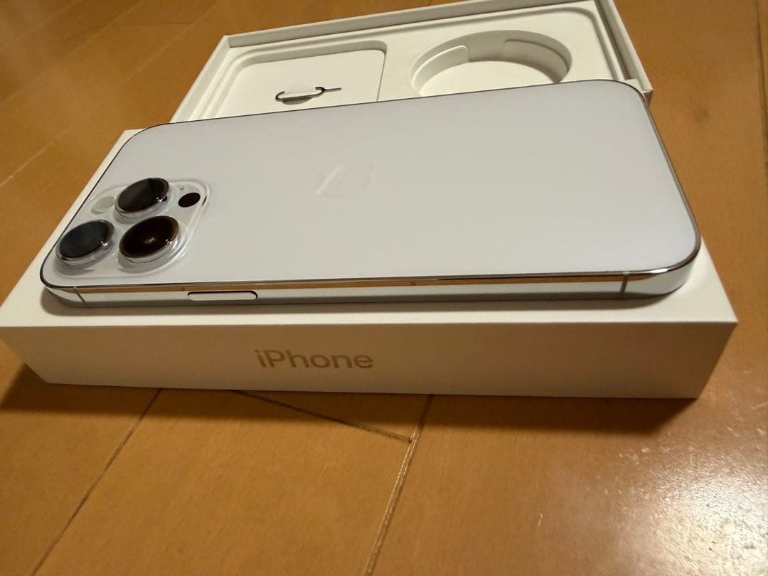 iPhone14promax シルバー　256gb SIMフリー