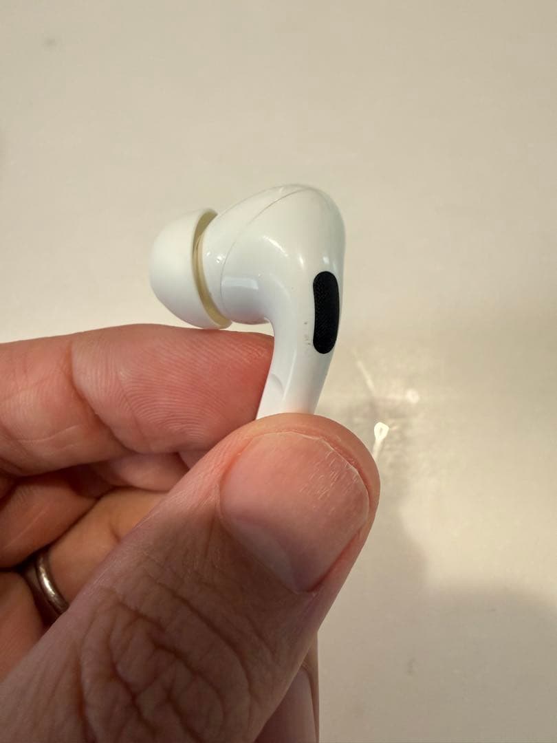 AirPods Pro 充電ケース2つ付き
