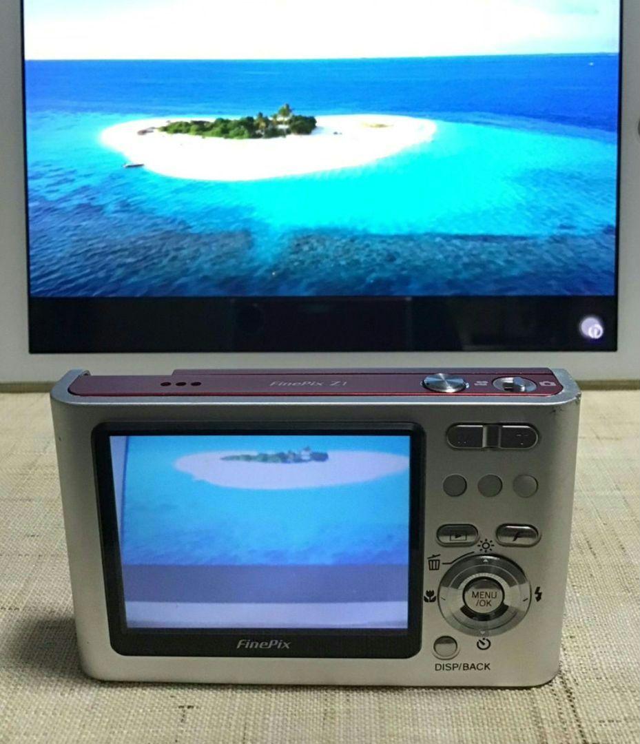 FUJIFILM フジフイルム FINEPIX Z1