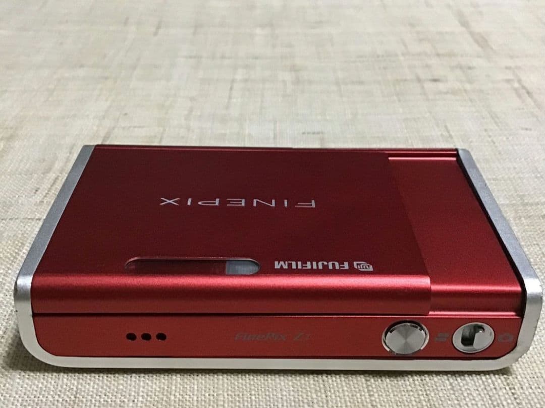 FUJIFILM フジフイルム FINEPIX Z1