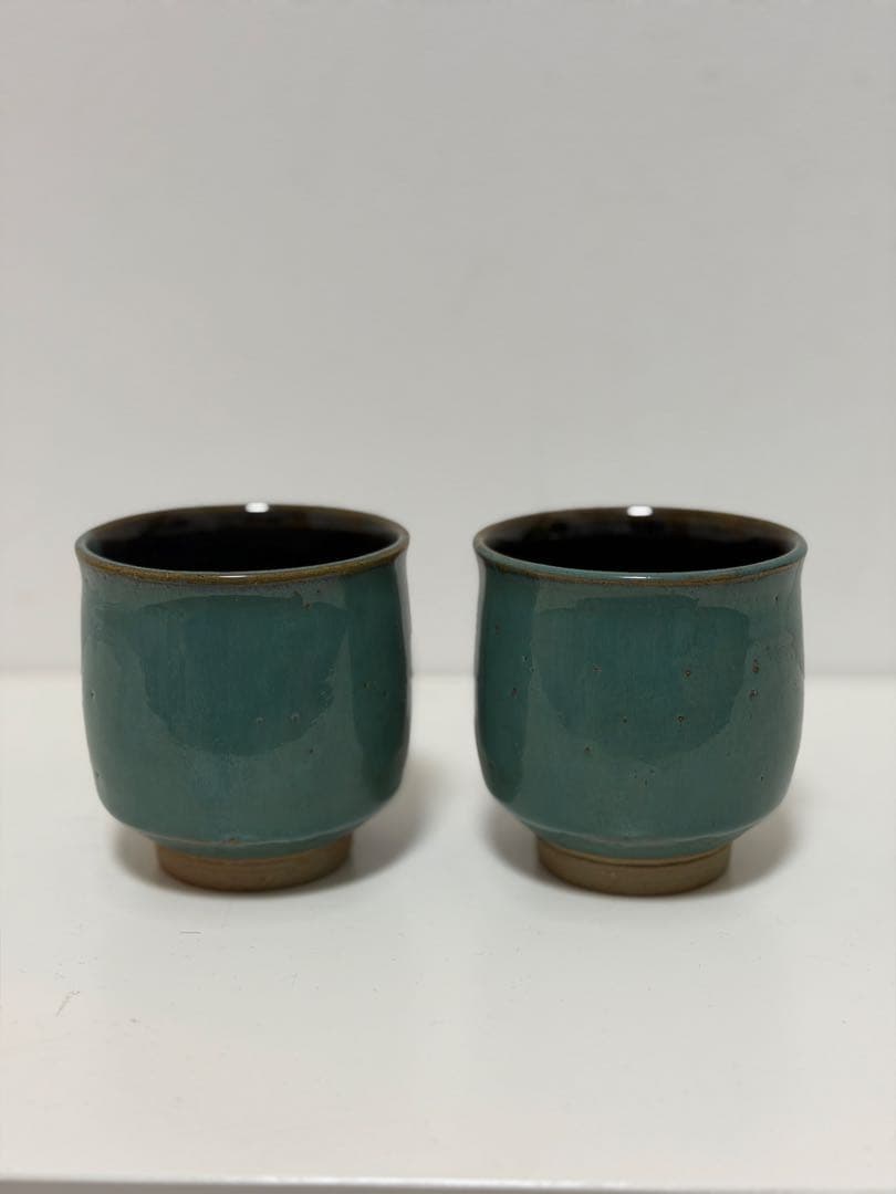 牛ノ戸焼　湯呑み　染め分け　2つセット　丸型　お茶　カップ　中井窯　鳥取