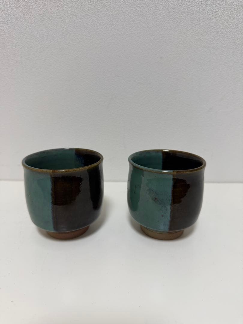 牛ノ戸焼　湯呑み　染め分け　2つセット　丸型　お茶　カップ　中井窯　鳥取
